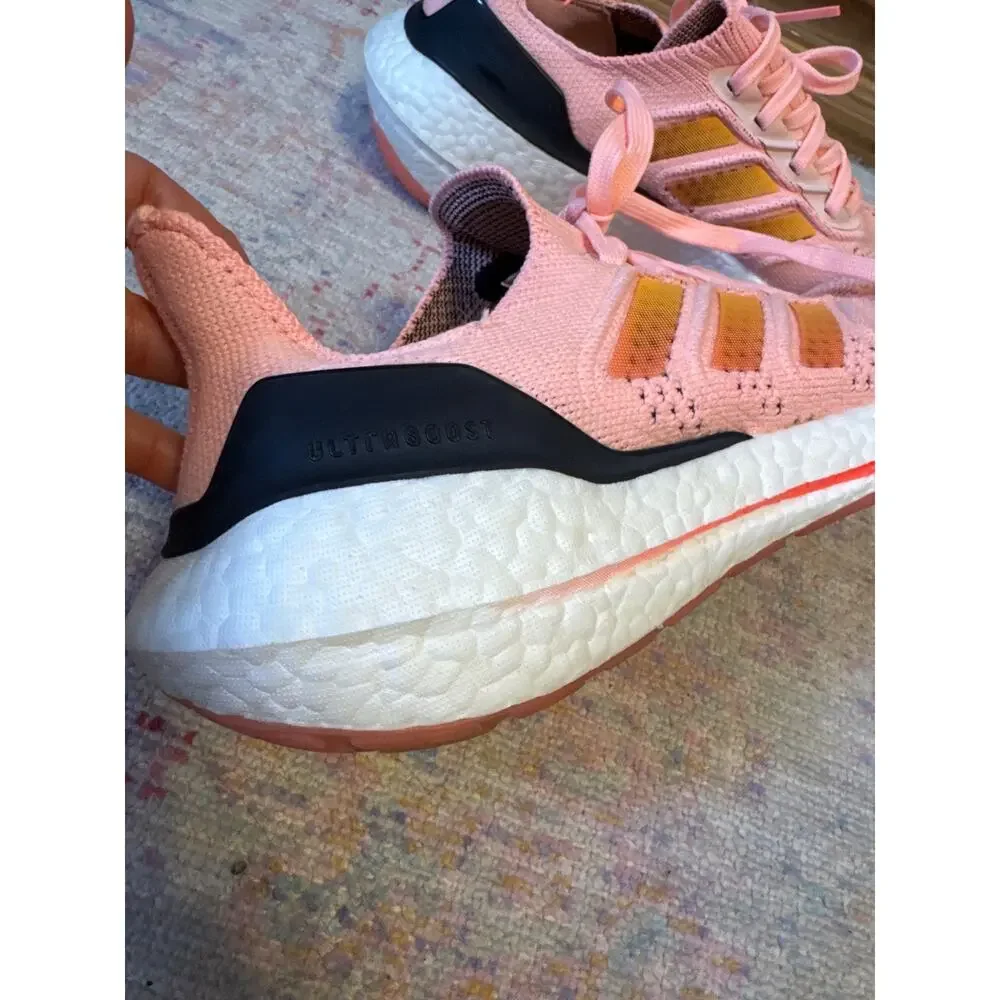 Adidas‎ Ultraboost 22 HEAT.RDY runnibg Shoes Light Flash Orange 8.5